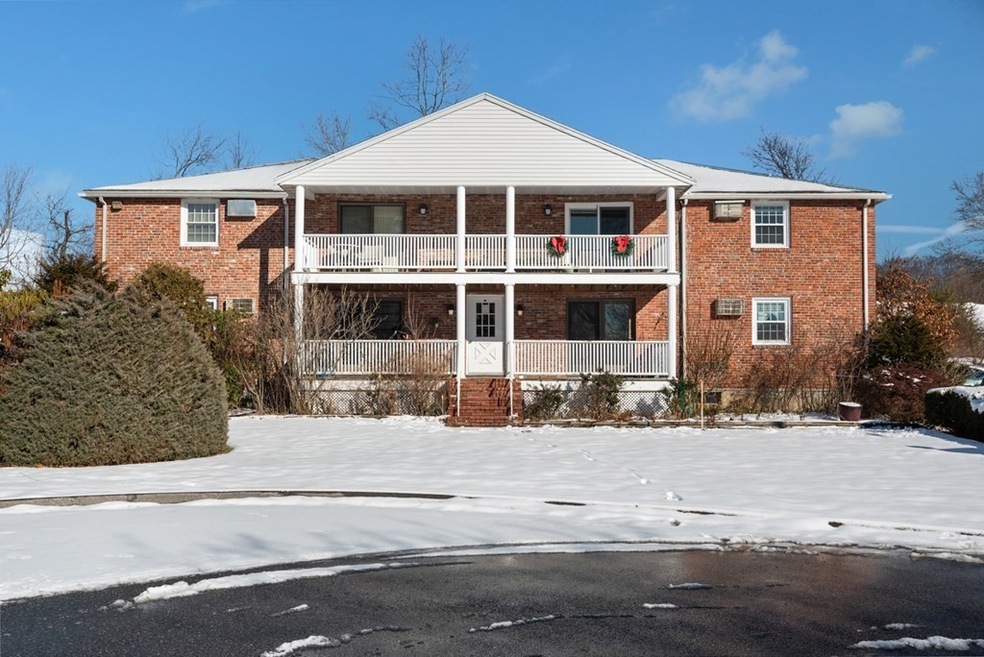 18A Zabriskie Dr unit A, Newburyport, MA 01950 - photo 1