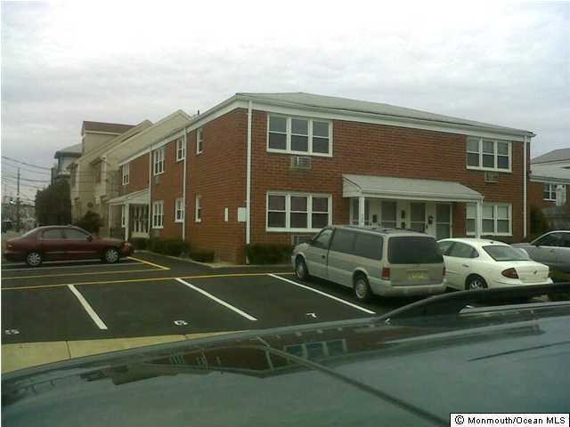 200 Main St unit 16, Avon-By-the-sea, NJ 07717 - photo 1