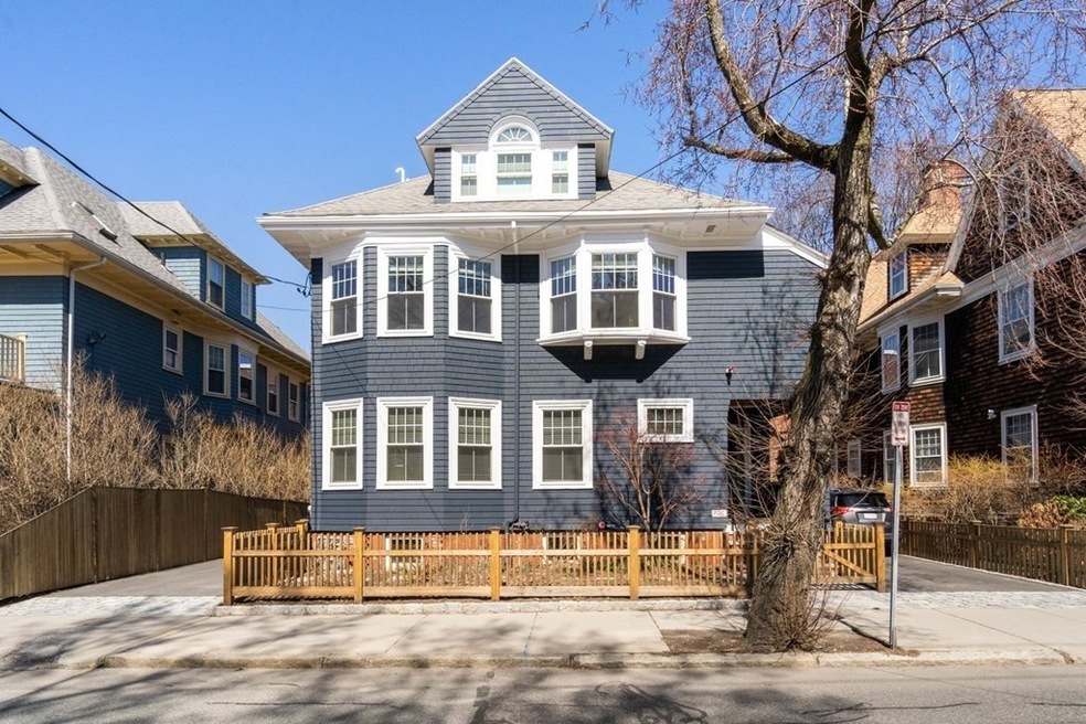 35 Upland Rd unit 1, Cambridge, MA 02140 - photo 1