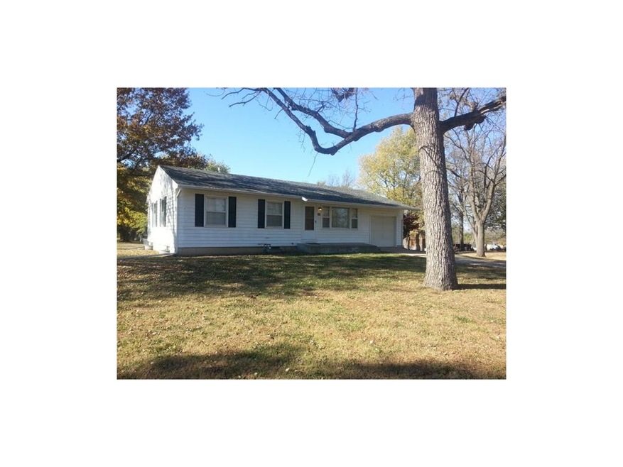 Front of home on 3 large lots and newer roof