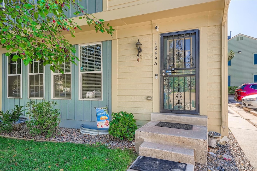 1649 S Ivory Cir unit A, Aurora, CO 80017 - photo 1