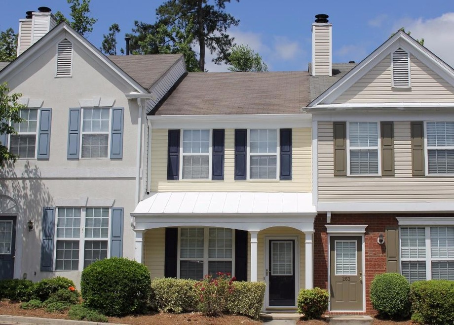 Welcome Home to 264 Devonshire Drive, Alpharetta 3