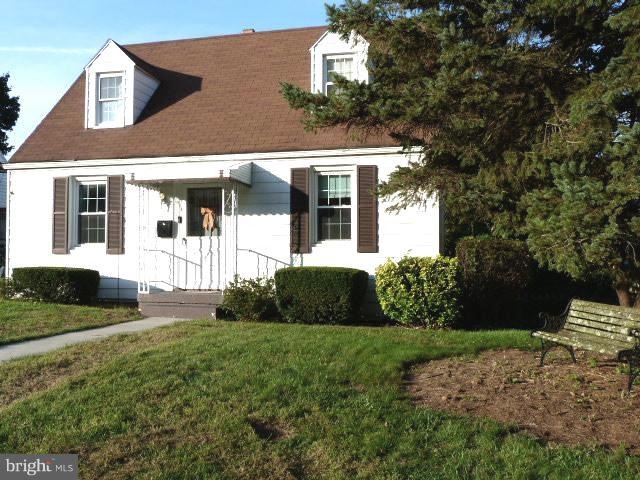 1008 Beechwood Dr, Hagerstown, MD 21742 - photo 1