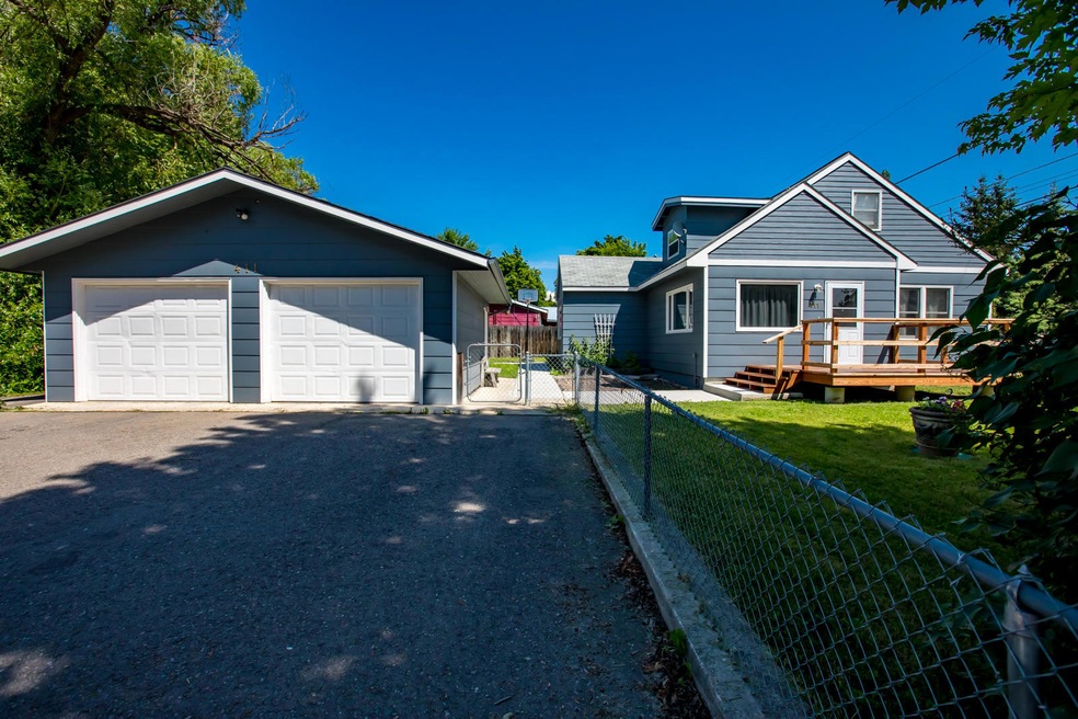 411 E Evergreen Dr, Kalispell, MT 59901 - photo 1