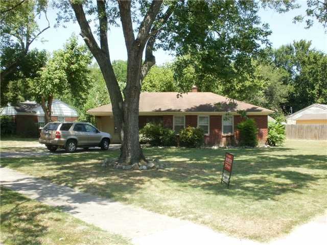 Great corner lot..