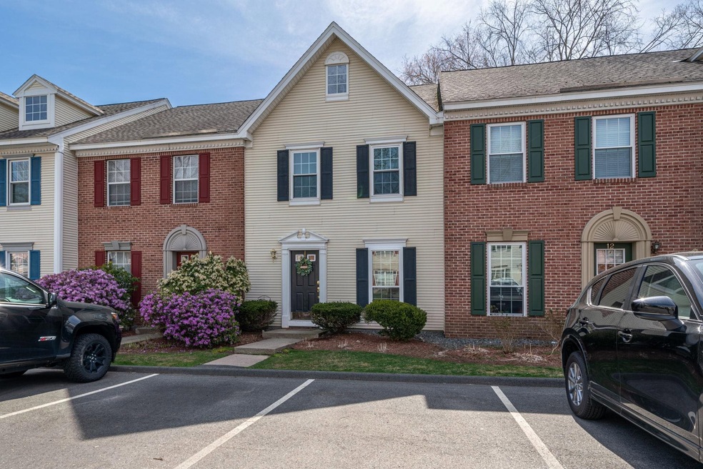 10 Bernards Rd, MerriMacK, NH 03054 - photo 1