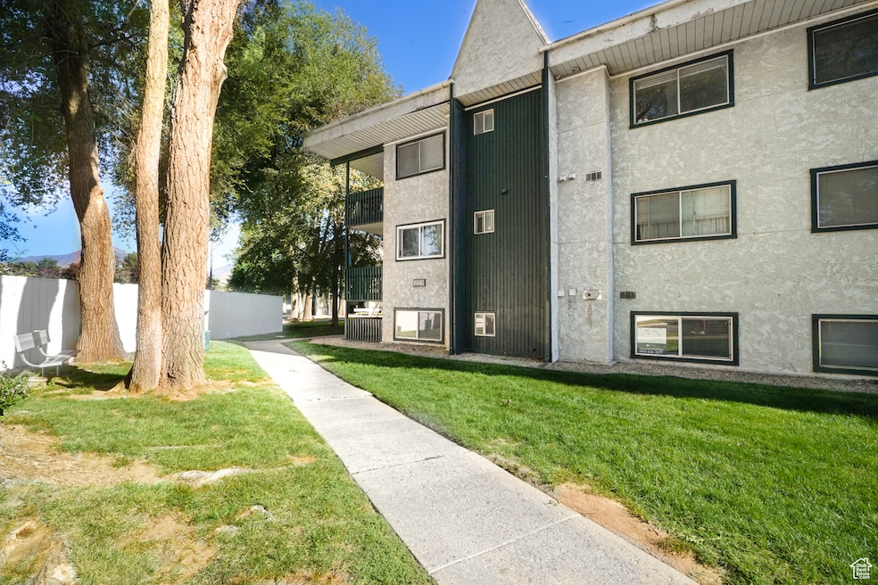 223 E Hill Ave unit 1, Millcreek, UT 84107 - photo 1