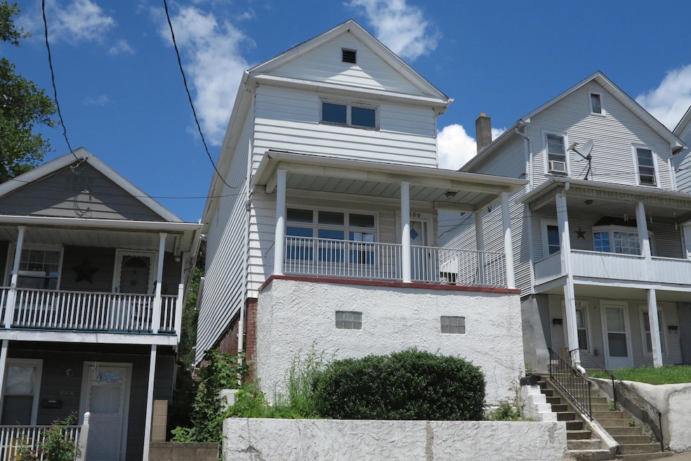 330 W Main St, Nanticoke, PA 18634 - photo 1