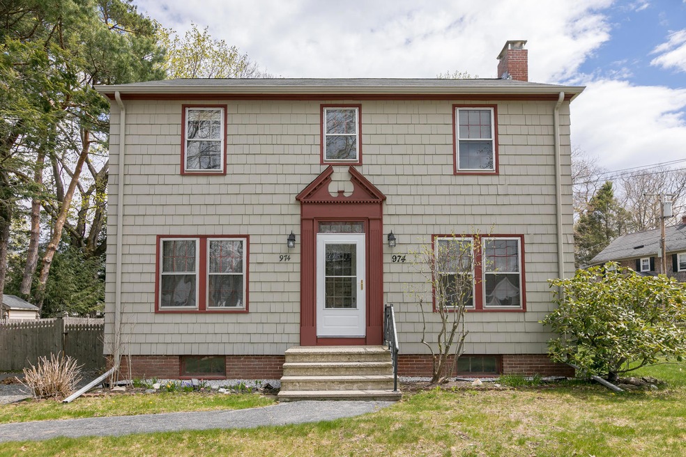 974 Shore Rd Cape Elizabeth ME-large-005