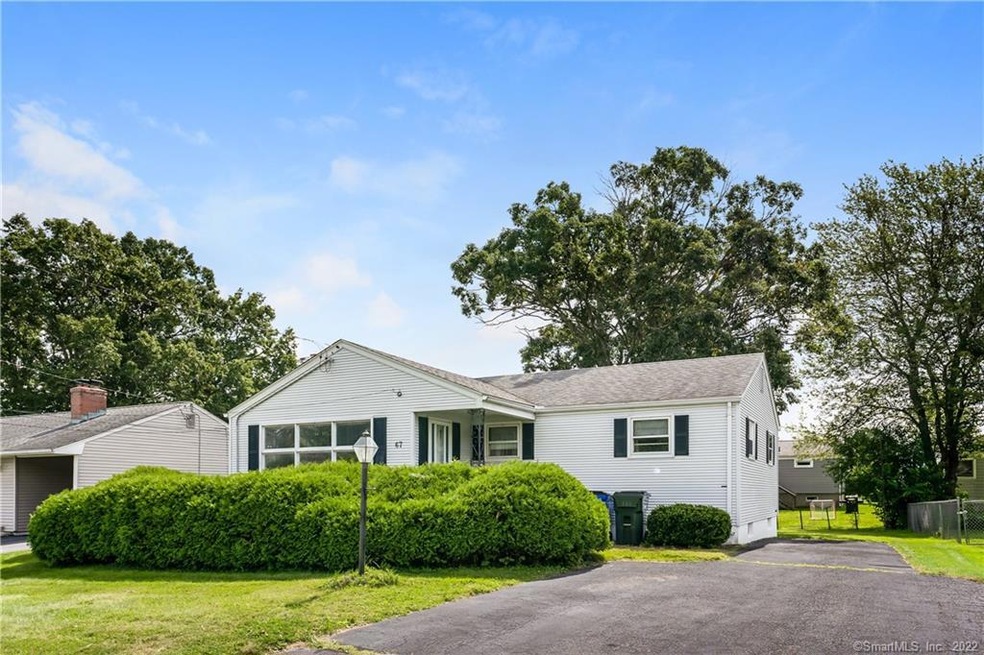 Welcome to 67 Oakdale St!!