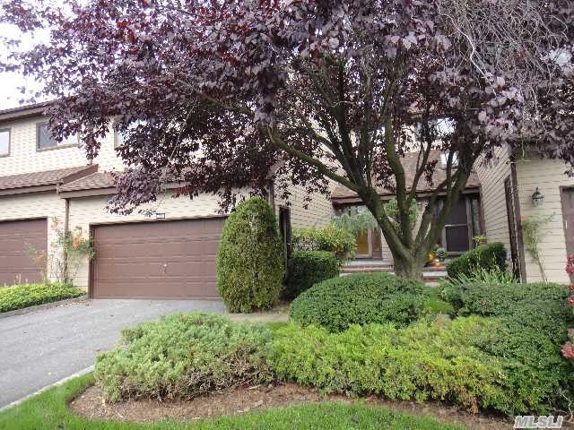 84 the Glen, Glen Head, NY 11545 - photo 1