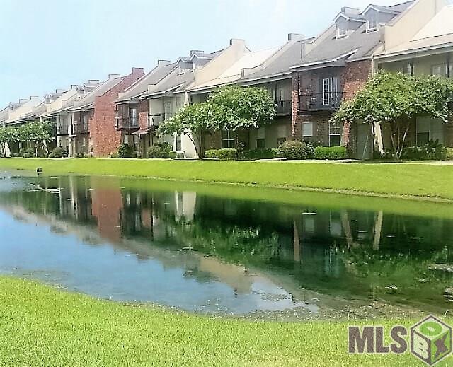 An Upscale Gated Community