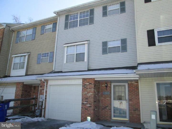 3019 W Greenshire Ct, Claymont, DE 19703 - photo 1