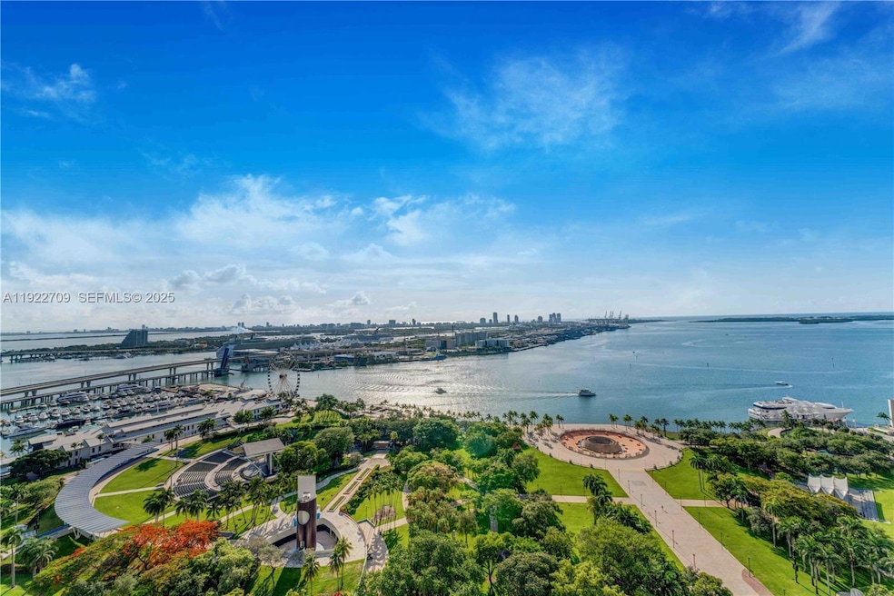 50 Biscayne Blvd unit 2804, Miami, FL 33132 - photo 1