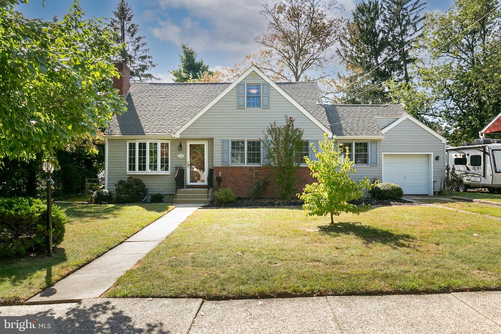 222 Pembrook Ave, Moorestown, NJ 08057 - photo 1