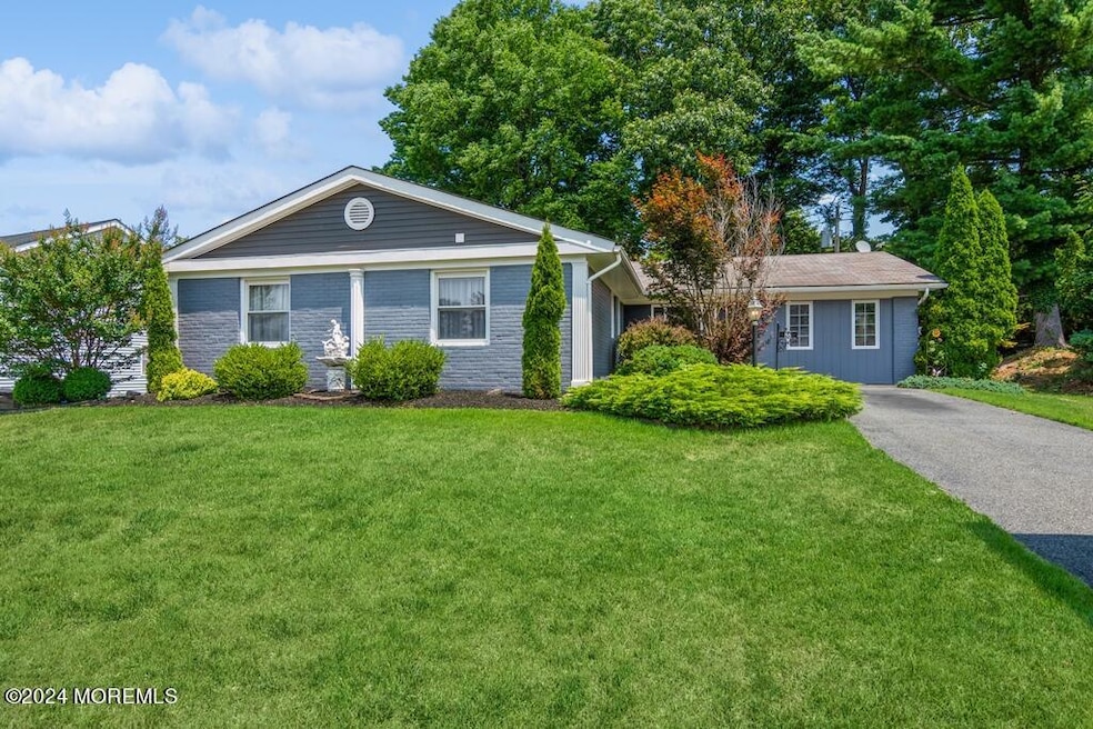 01_86IrongateLane_2001_HiRes