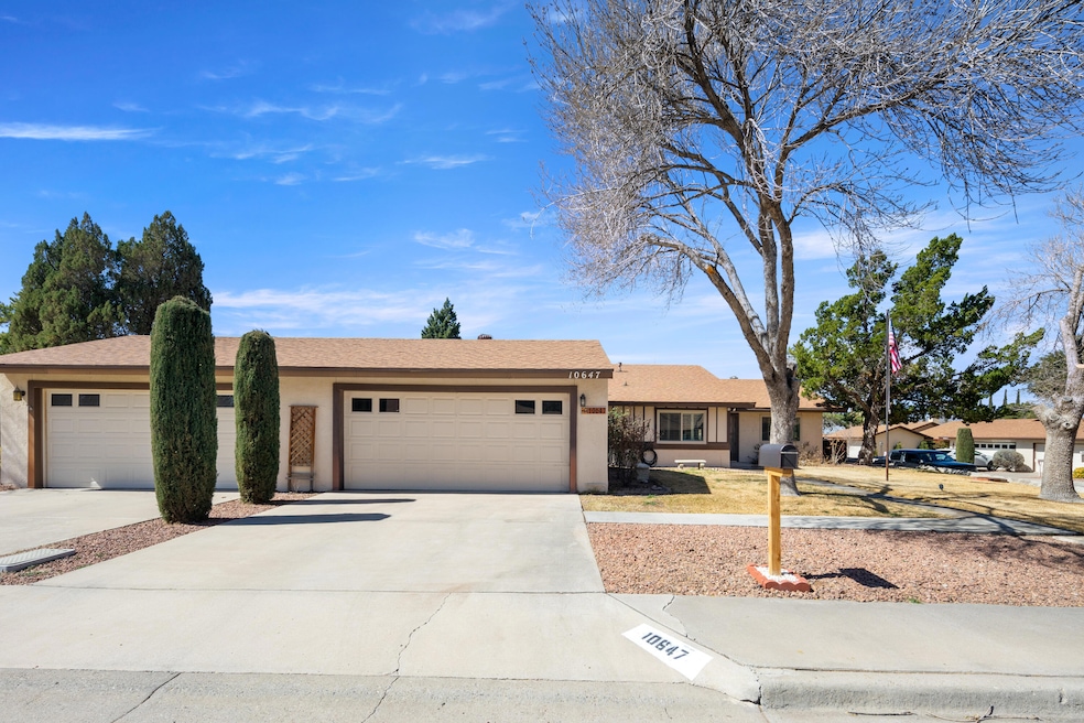 10647 Park View Cir, El Paso, TX 79935 - photo 1