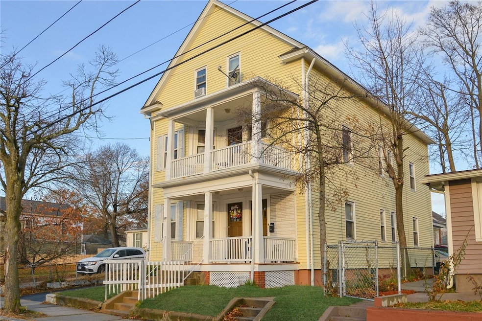 105 Babcock St unit 107, Providence, RI 02905 - photo 1