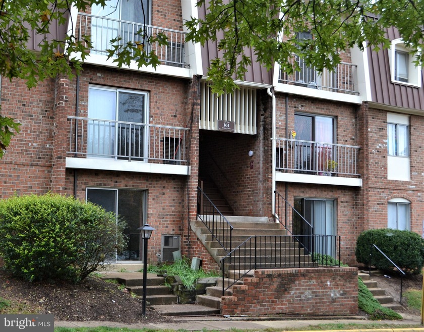 161 N Emory Dr unit 8, Sterling, VA 20164 - photo 1