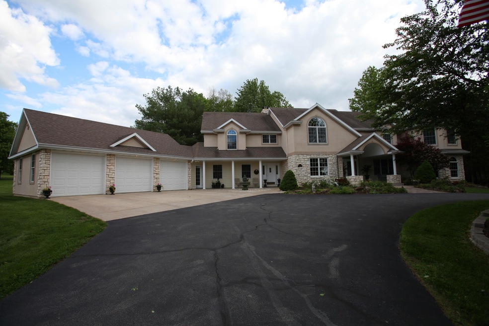 620 West Logwood Lane