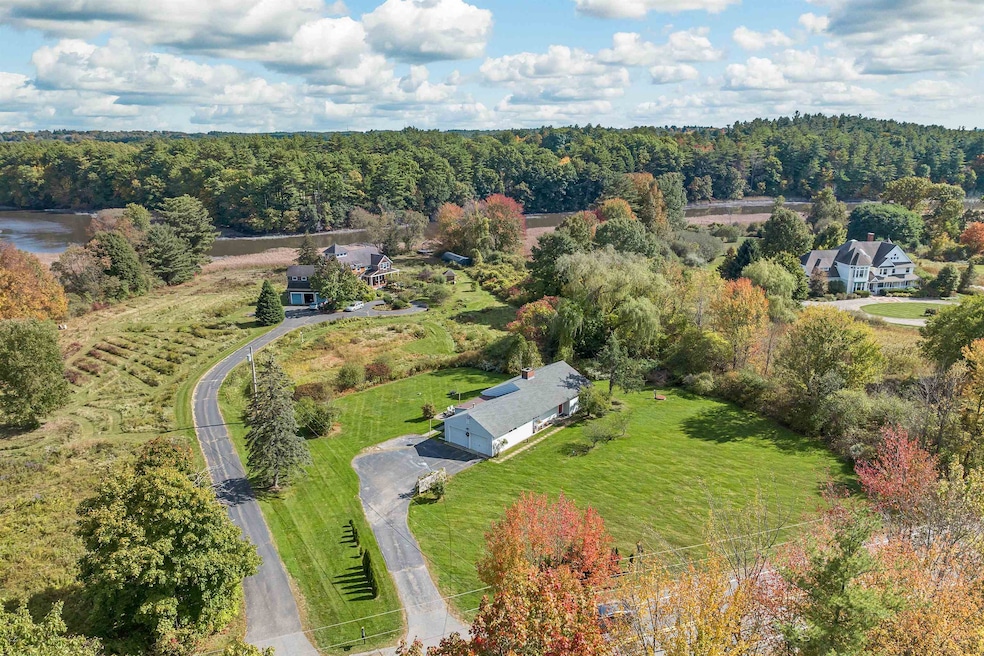 7 Newfields Rd, Exeter, NH 03833 - photo 1