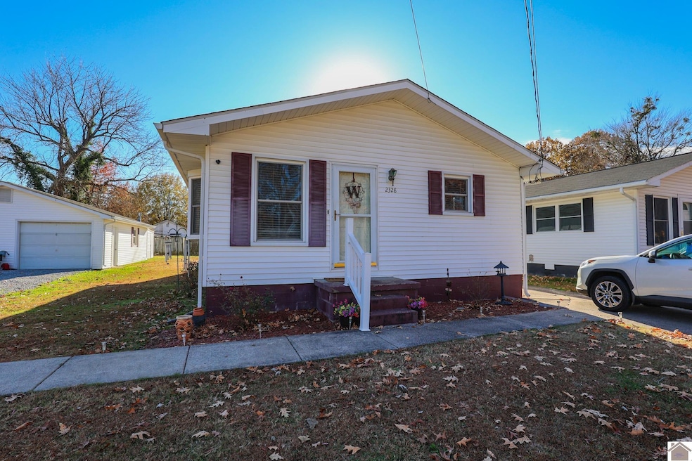 2328 Center St, Paducah, KY 42003 - photo 1