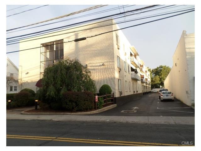 69 Cove Rd unit C11, Stamford, CT 06902 - photo 1