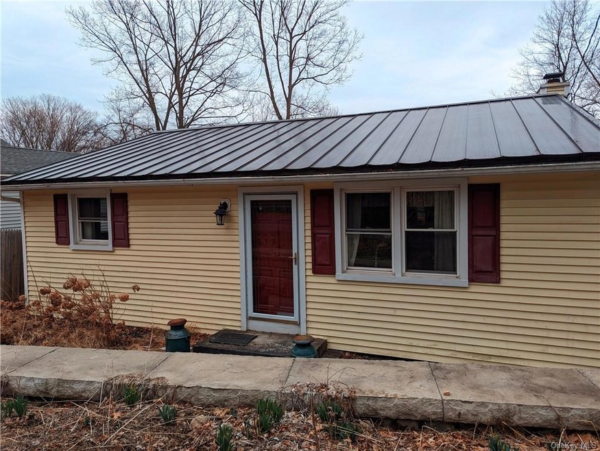 31 Rockwood Rd, Carmel, NY 10512 - photo 1