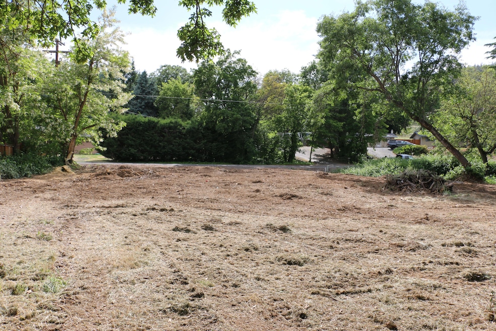 0 W Hills Terrace unit 10447433 220202324, Medford, OR 97501 - photo 1