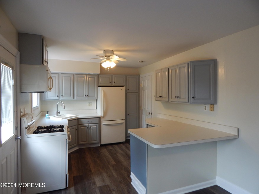 25 Monmouth Rd unit 1, Oceanport, NJ 07757 - photo 1