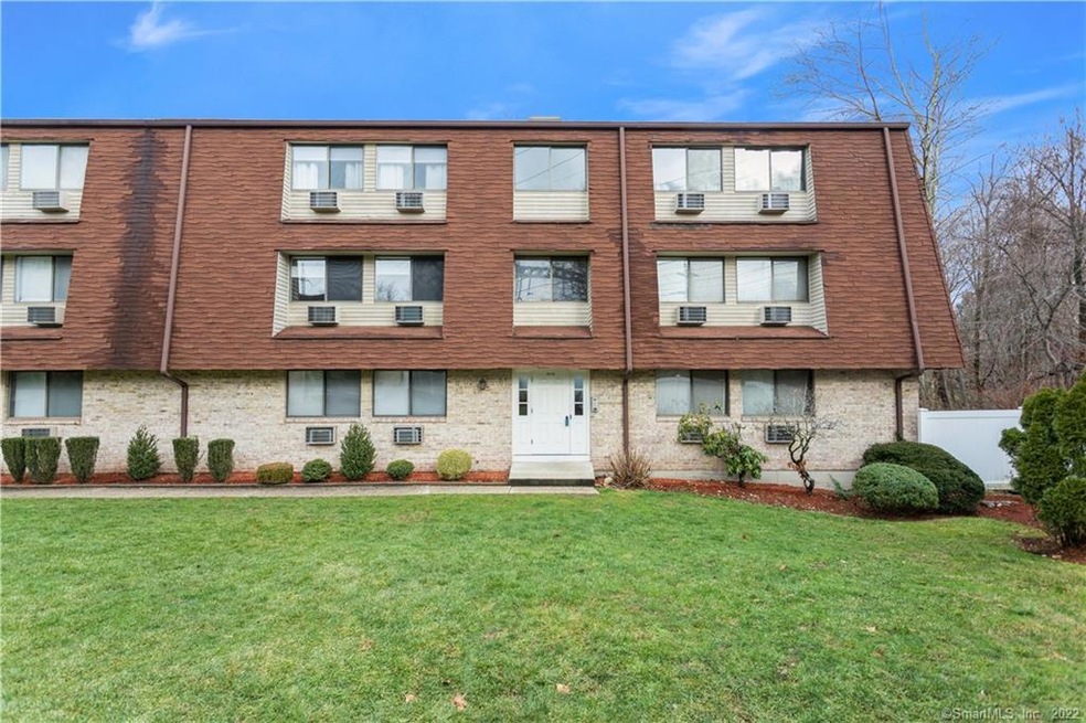 24 Radio Place unit 25, Stamford, CT 06906 - photo 1