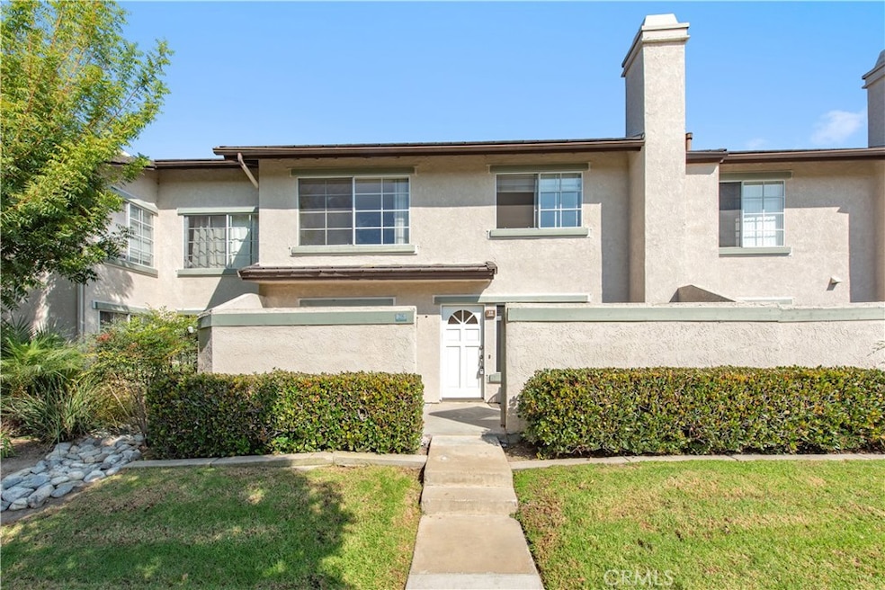 28 Exeter unit 19, Irvine, CA 92612 - photo 1