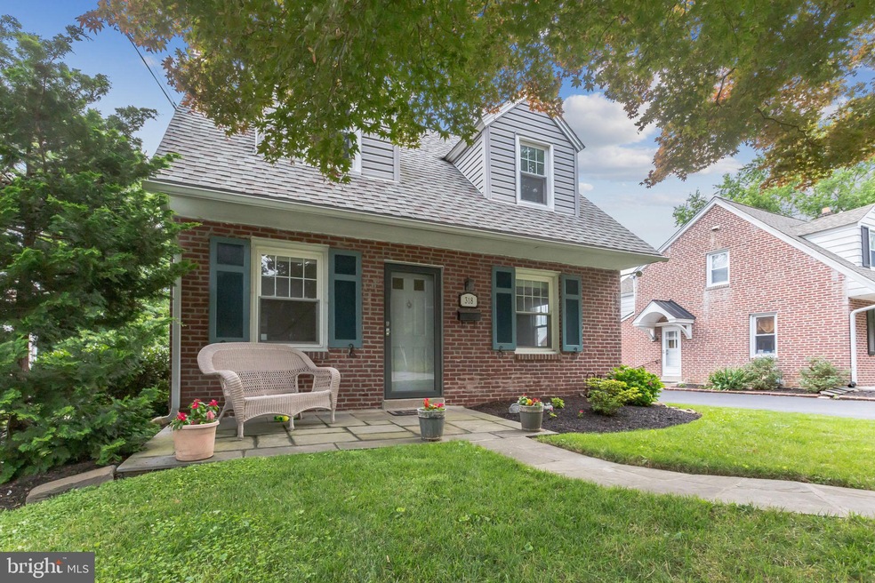 318 E Spring Ave, Ardmore, PA 19003 - photo 1