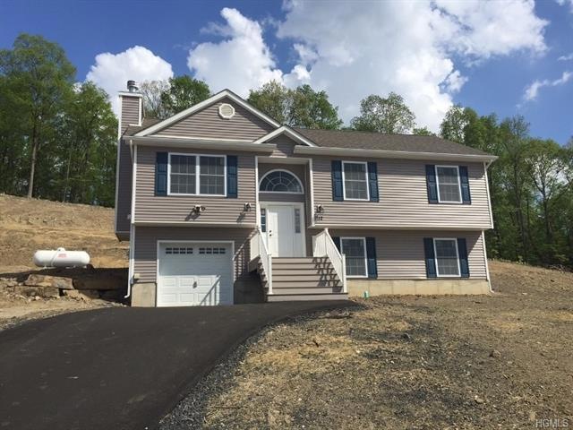 12 Rebecca Dr, Middletown, NY 10940 - photo 1