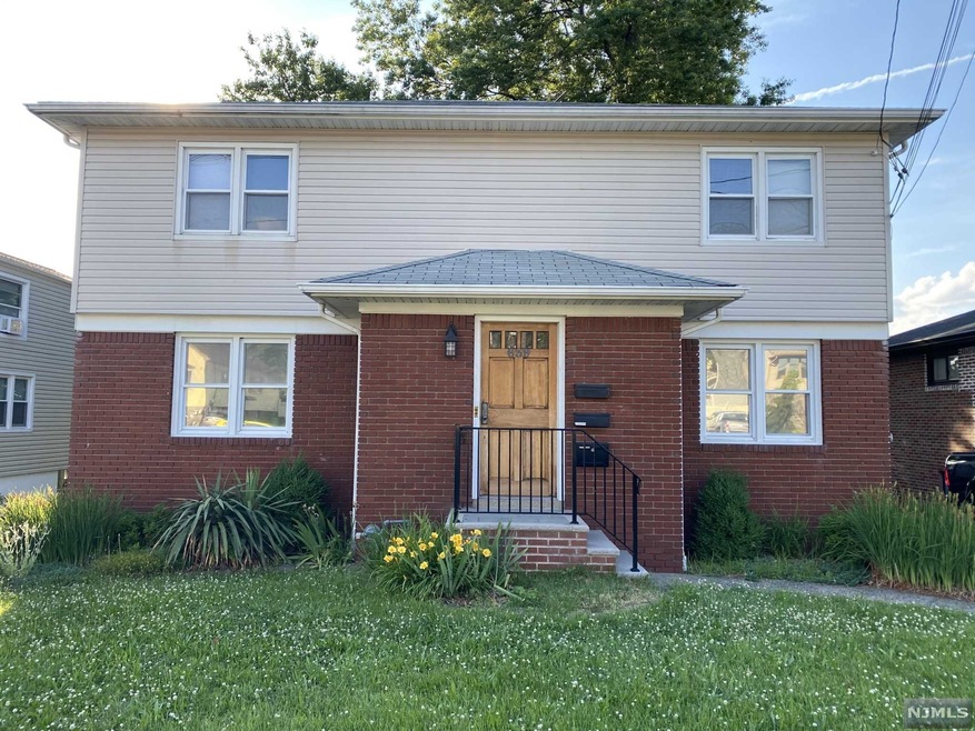 639 Chase Ave unit 2, Lyndhurst, NJ 07071 - photo 1