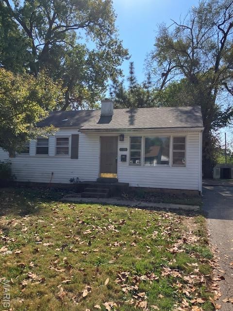 11218 Saint Shawn Ln, Saint Ann, MO 63074 - photo 1