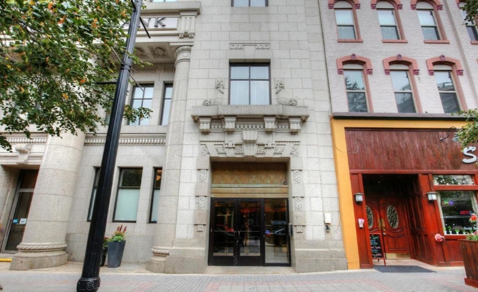 60Monroe (2)