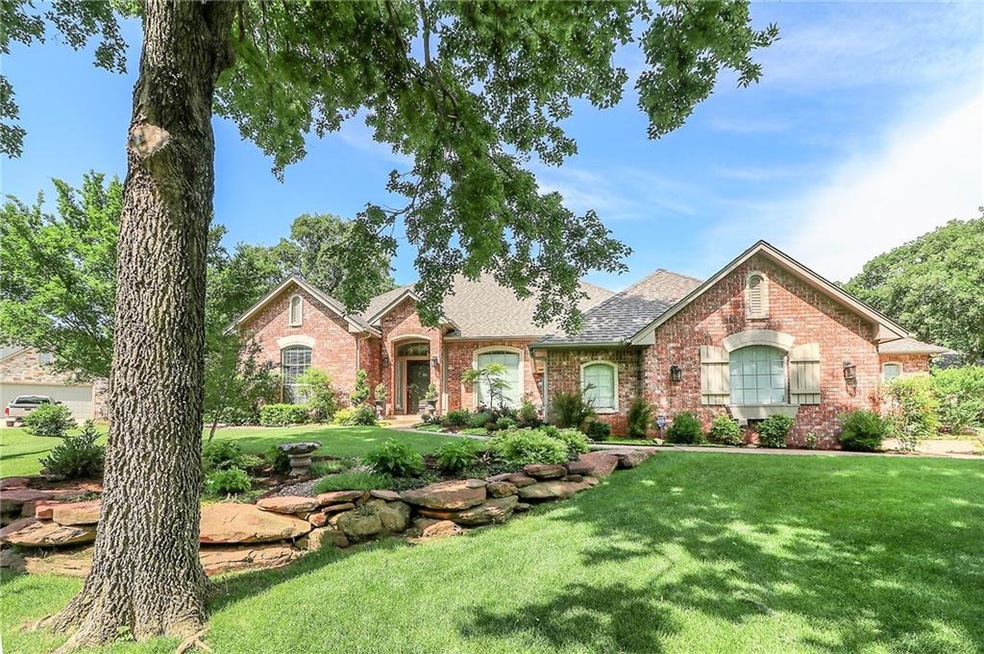 7125 Hollow Brook Dr, Edmond, OK 73025 - photo 1