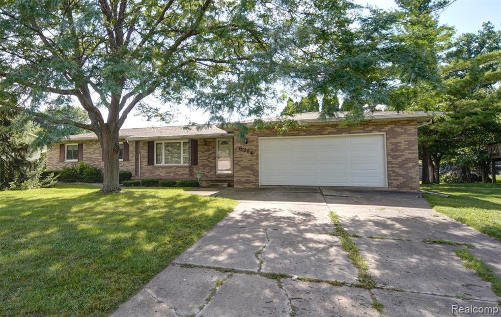 6314 McKenzie Drive 03.jpg