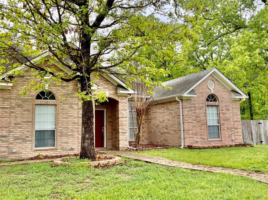 137 Lewellin Place, Lufkin, TX 75904 - photo 1