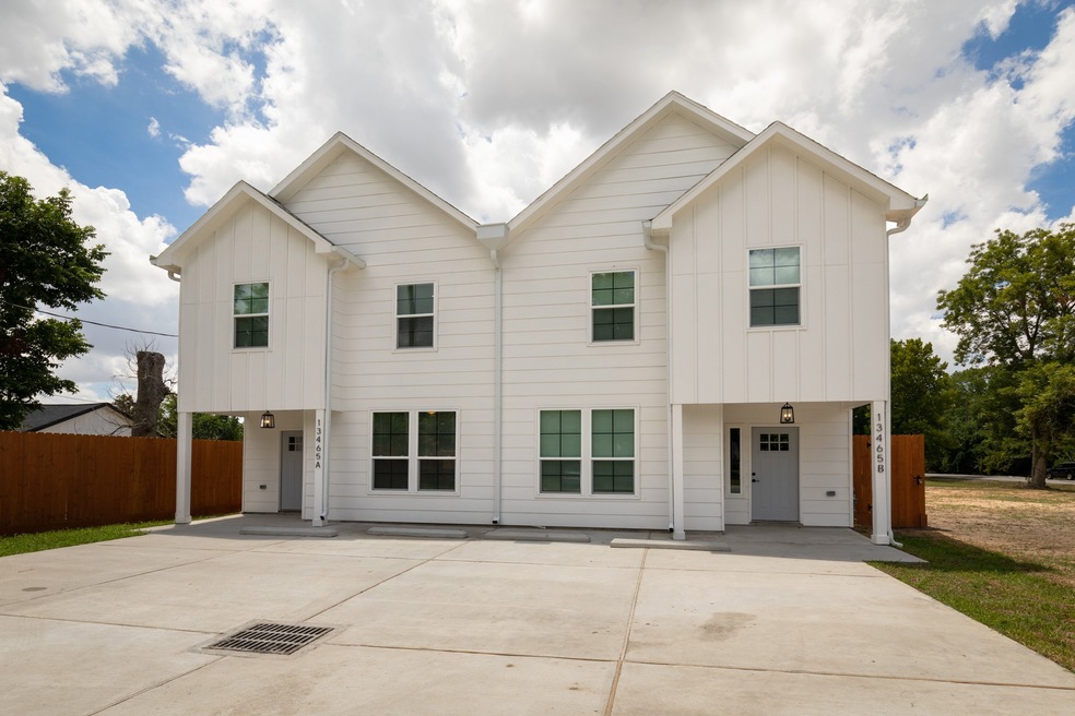 13465 Redrock St unit A/B, Houston, TX 77088 - photo 1