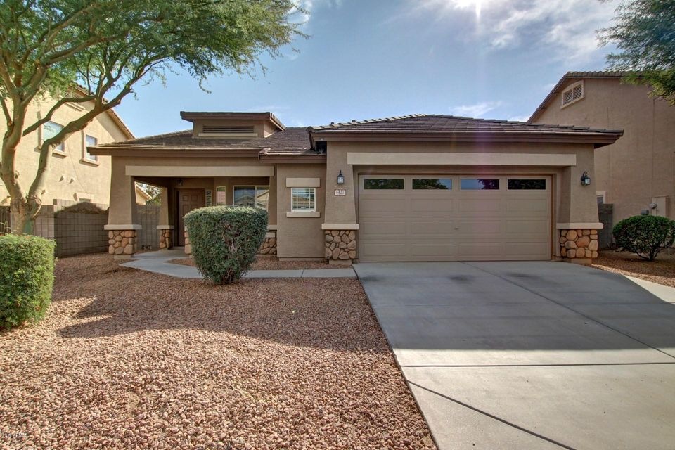 GREAT CURB APPEAL