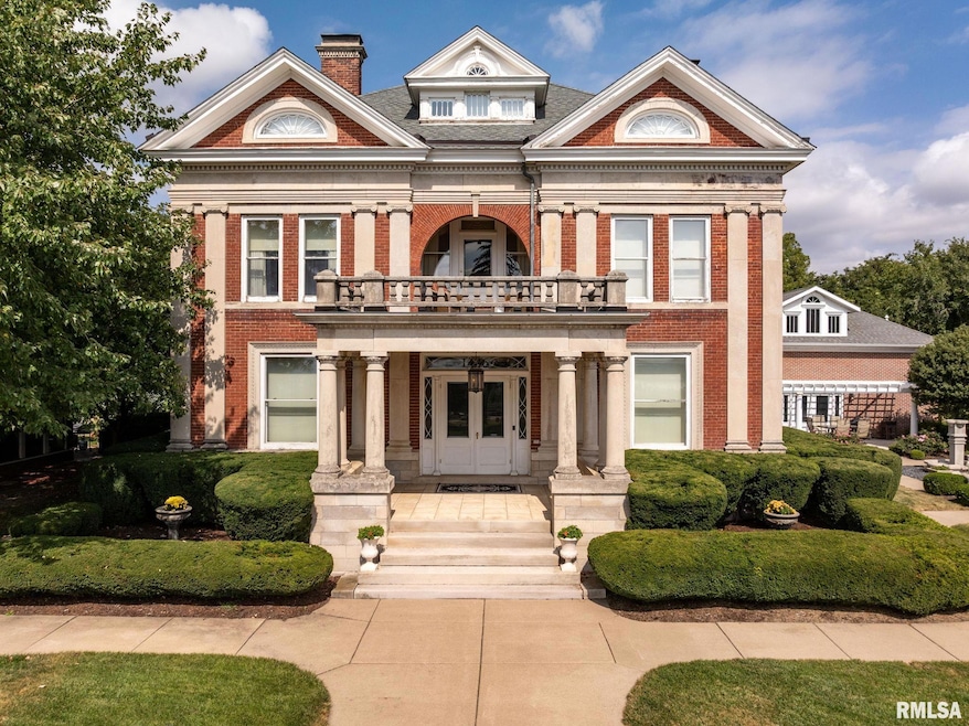 1446 Clay St, Davenport, IA 52804 - photo 1