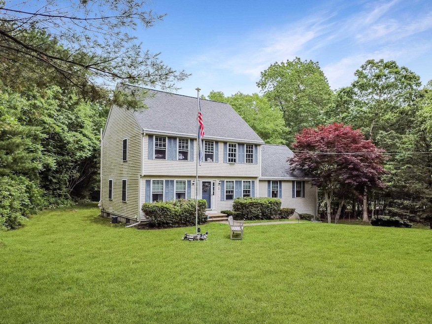 7 Williamine Dr, Newton, NH 03858 - photo 1