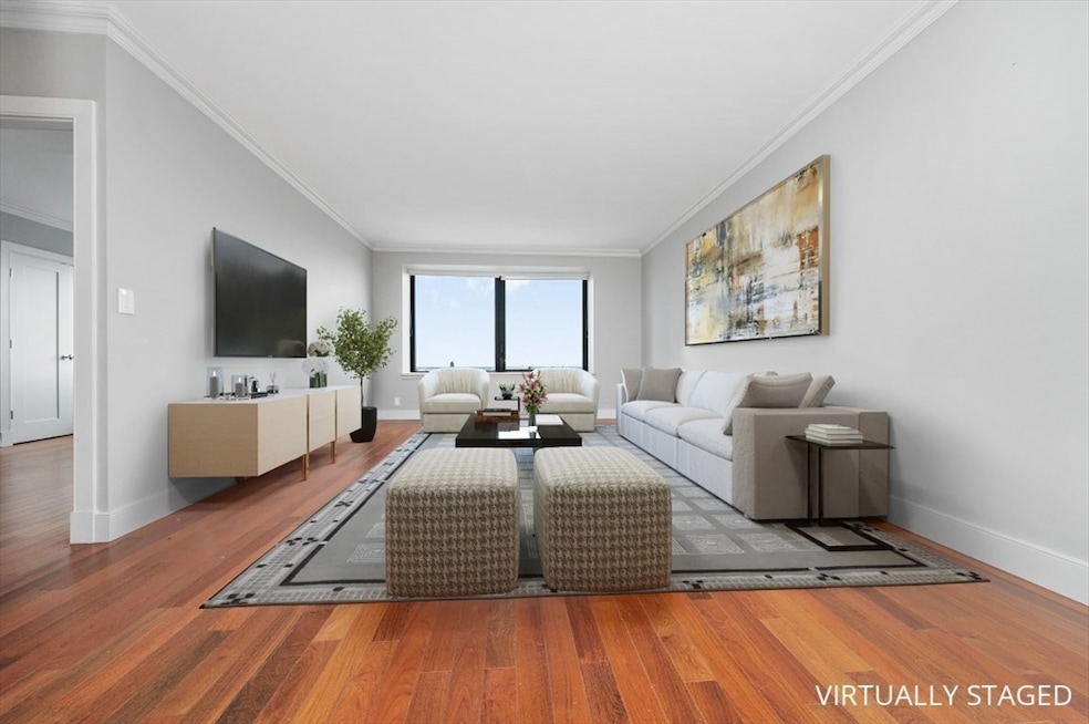 Harbor Towers unit 22D, Boston, MA 02110 - photo 1