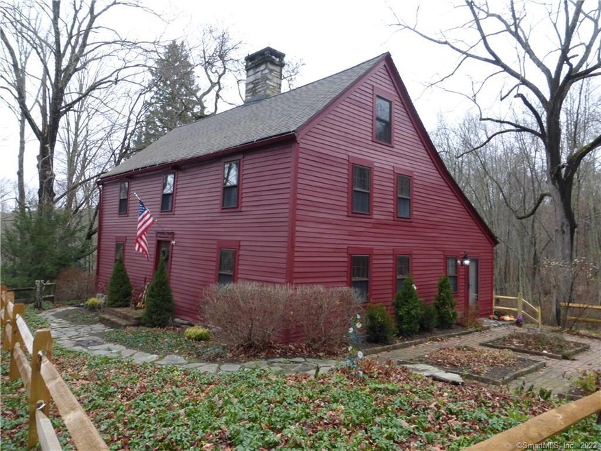 6 Garnet Rd, Roxbury, CT 06783 - photo 1