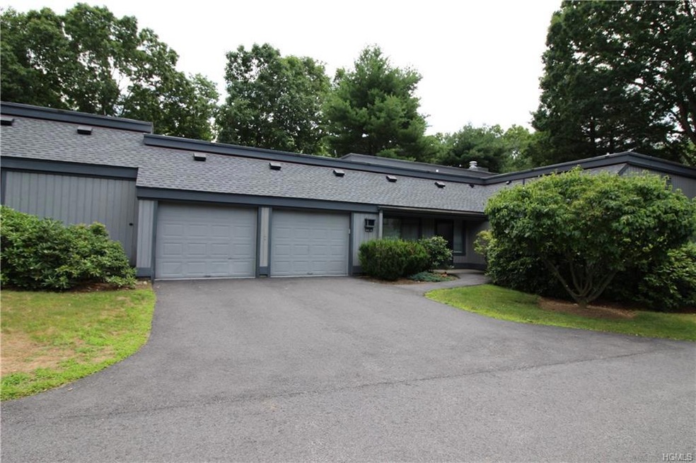 255B Heritage Hills unit B, Somers, NY 10589 - photo 1