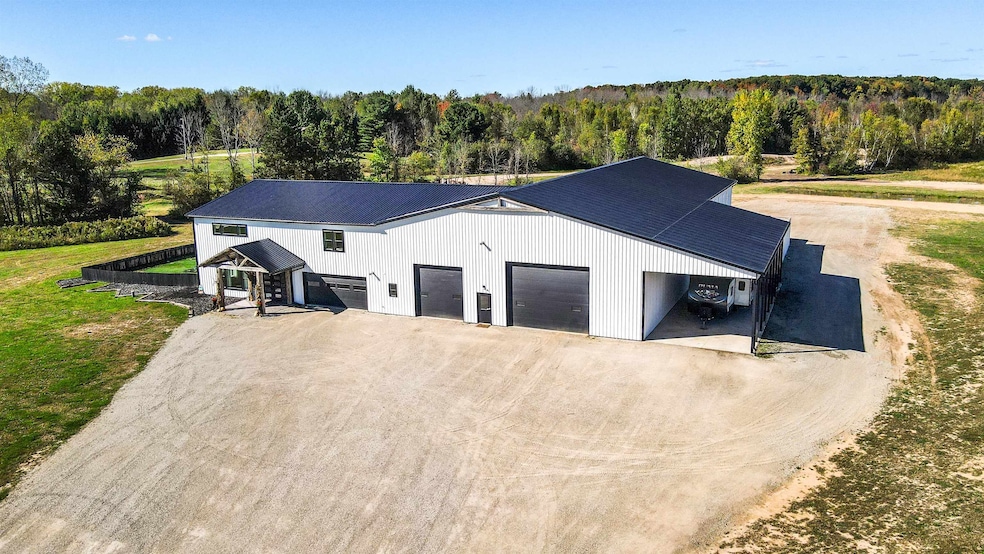 5304 Sampson Rd, Abrams, WI 54101 - photo 1