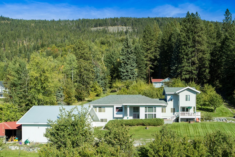 4,490 sq. ft. 5-Bedroom Home