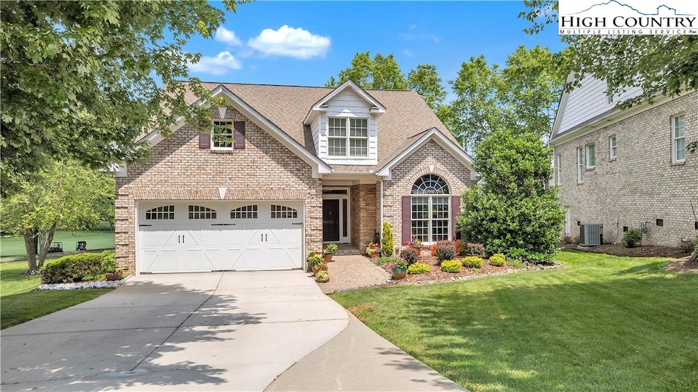 For Sale $925,000